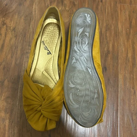 Mustard Yellow Microsuede Ballet Flats Like New - Picture 7 of 10